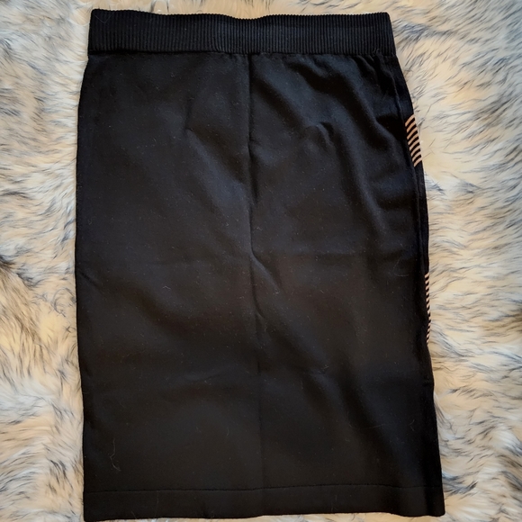 DEX Skirt size Large - Picture 2 of 2